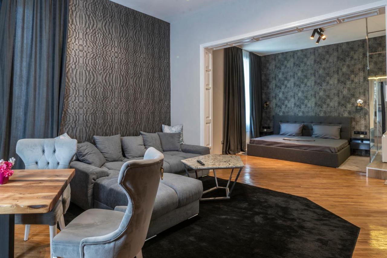 Luxury Vitosha Apartment Sofia Bagian luar foto